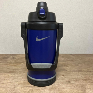 ナイキ(NIKE)のNike水筒2ℓ(トレーニング用品)