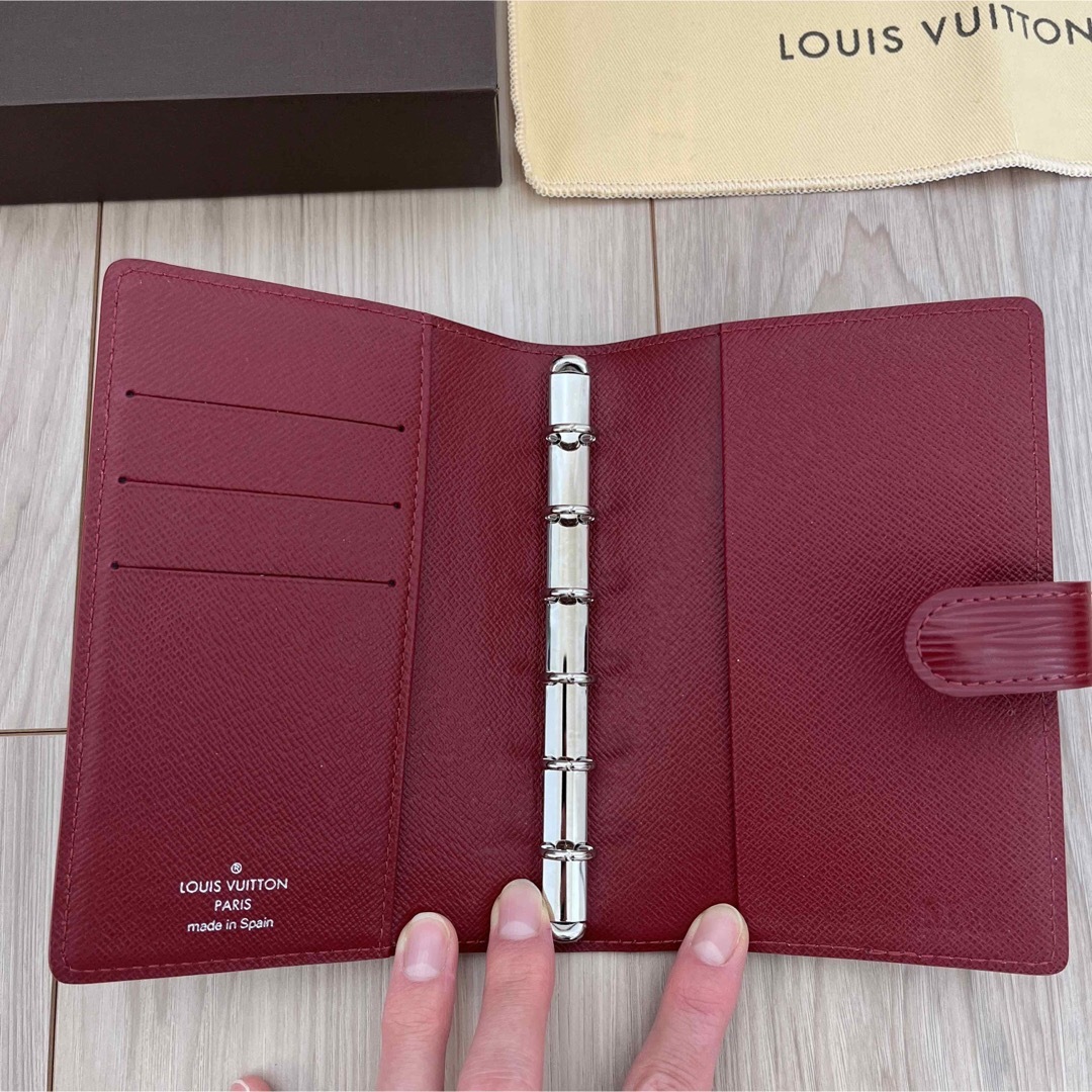 LOUIS VUITTON(ルイヴィトン)のルイヴィトン LOUIS VUITTON  エピ 手帳カバー ワインレッド  レディースのファッション小物(その他)の商品写真