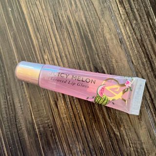 ヴィクトリアズシークレット(Victoria's Secret)のヴィクトリアズシークレット　うるおい　リップjuicy melon リップ(リップグロス)