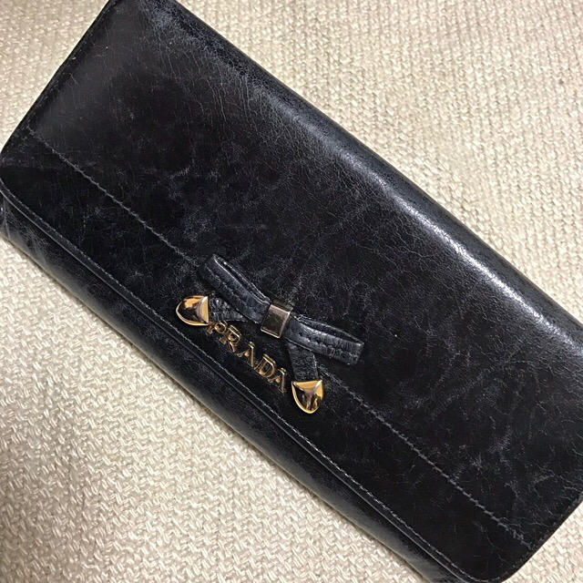 PRADA(プラダ)のプラダ  PRADA  長財布  人気の黒！！ レディースのファッション小物(財布)の商品写真