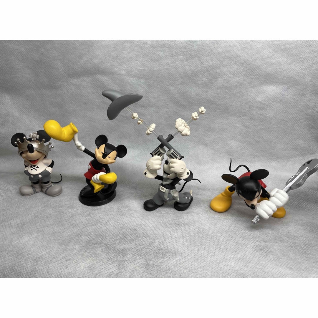 MEDICOM TOY(メディコムトイ)のRoen×MEDICOM TOY×Disney 4体セット ハンドメイドのおもちゃ(フィギュア)の商品写真