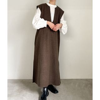 セレクトモカ(SELECT MOCA)の新品　select MOCA by son　キーネックロングベストワンピース(ロングワンピース/マキシワンピース)