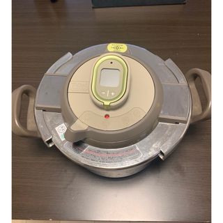 ティファール(T-fal)のT-fal 圧力鍋（アクティクック　プラスII）(鍋/フライパン)