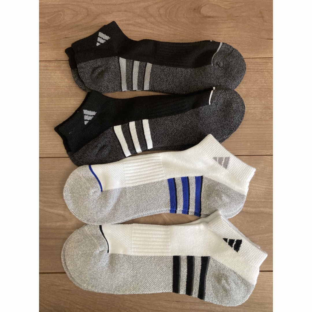 adidas(アディダス)の★新品　4足セット★コストコ　アディダス　メンズ　ソックス メンズのレッグウェア(ソックス)の商品写真