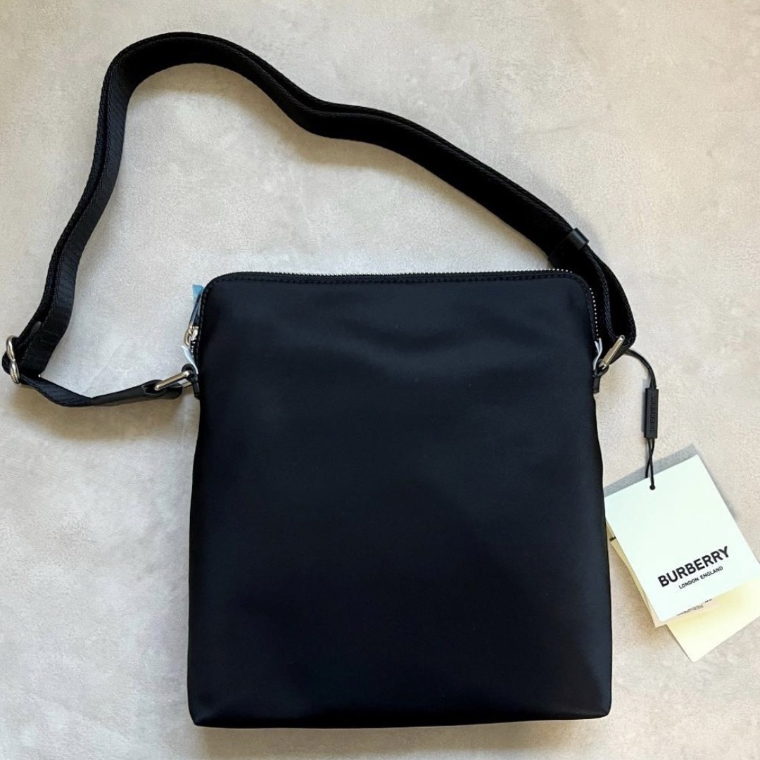 BURBERRY(バーバリー)の【新品未使用タグ付き】バーバリー　ショルダーバッグ メンズのバッグ(ショルダーバッグ)の商品写真