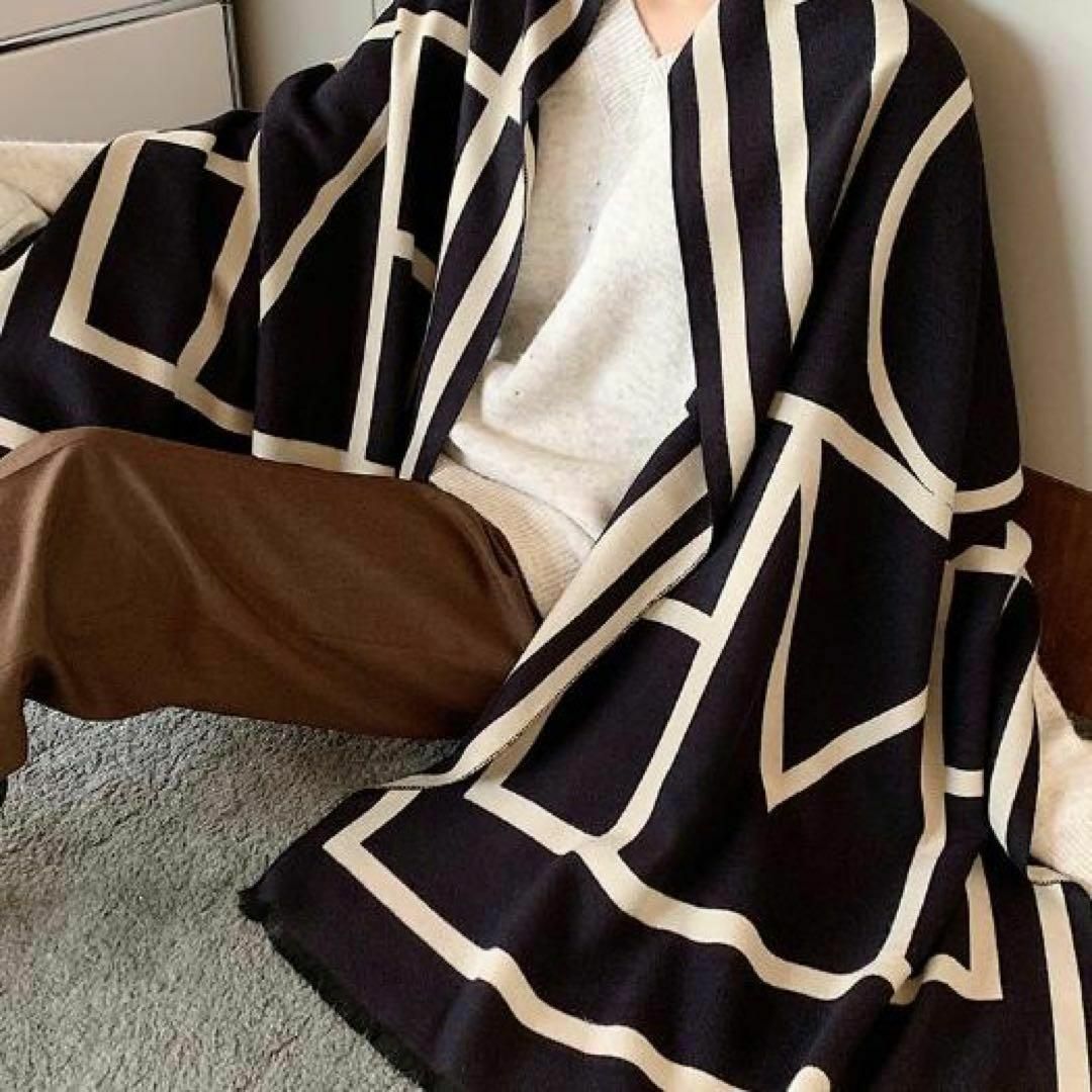 ストール マフラー モノトーン カシミア ブラック レディース ホワイト 韓国 レディースのファッション小物(ストール/パシュミナ)の商品写真