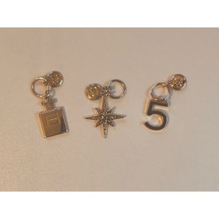 シャネル 香水 チャームの通販 69点 | CHANELのレディースを買うならラクマ シャネル 香水 チャームの通販 69点 | CHANELのレディースを買うならラクマ