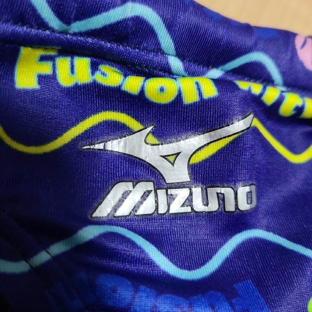 MIZUNO(ミズノ)のミズノ　130サイズ　マイティライン　競パン　競泳水着　鱗模様　ロゴひび割れあり キッズ/ベビー/マタニティのキッズ服男の子用(90cm~)(水着)の商品写真