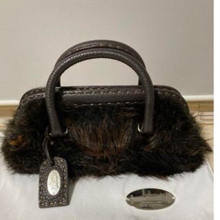 フェンディ(FENDI)の【美品】フェンディ  リアルファー　ミニドクターバッグ(ハンドバッグ)