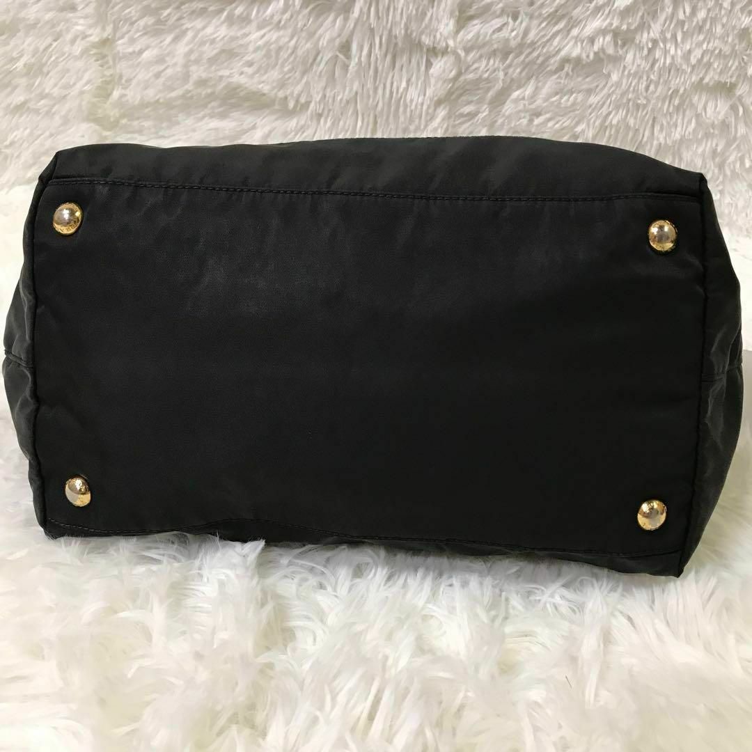 【極美品】プラダ ショルダーバッグ 2way ナイロン 三角ロゴ ゴールド金具 【極美品】プラダ ショルダーバッグ 2way ナイロン 三角ロゴ ゴールド金具