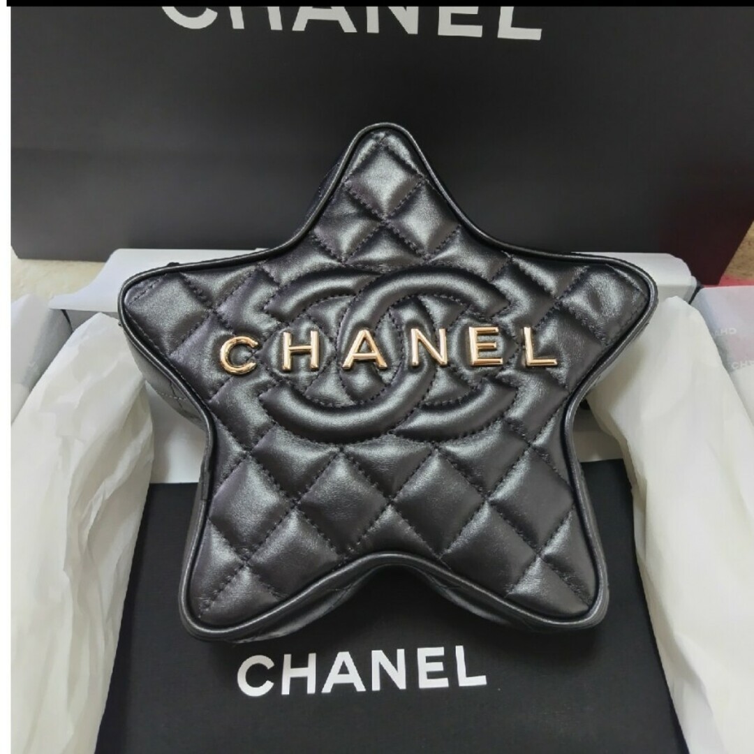 CHANEL(シャネル)のシャネルCHANEL　★星型★バッグ💕 レディースのバッグ(ショルダーバッグ)の商品写真
