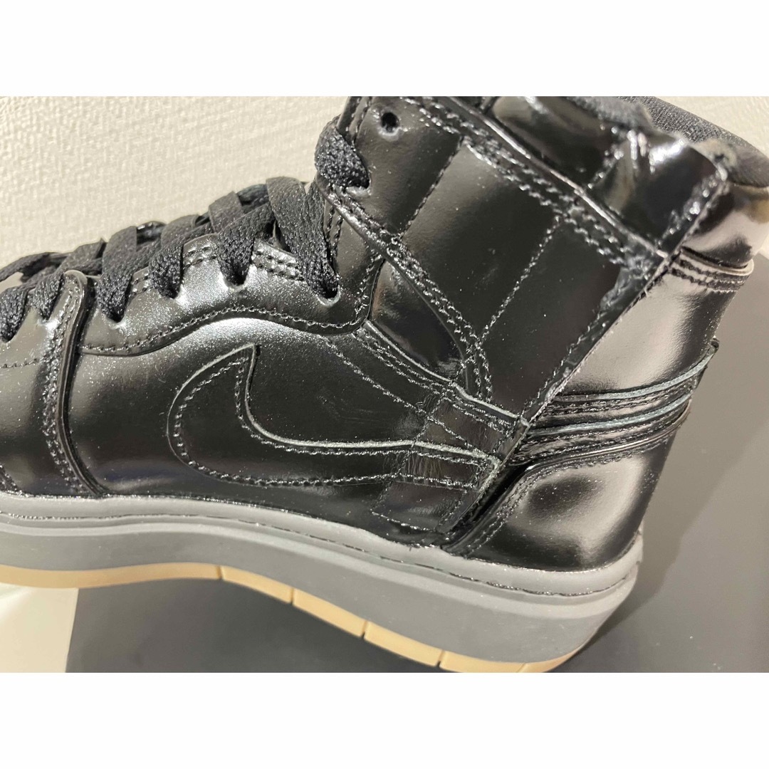 Jordan Brand（NIKE）(ジョーダン)の【新品】ナイキ ウィメンズ エア ジョーダン 1 ハイ エレベート ブラック レディースの靴/シューズ(スニーカー)の商品写真