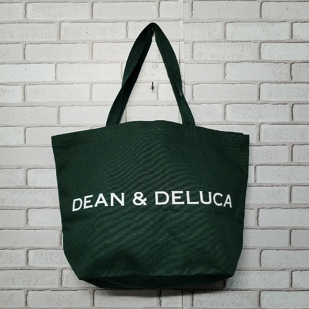 DEAN & DELUCA(ディーンアンドデルーカ)の【未使用品】DEAN & DELUCA トートバッグ　Lサイズ　チャリティー レディースのバッグ(トートバッグ)の商品写真