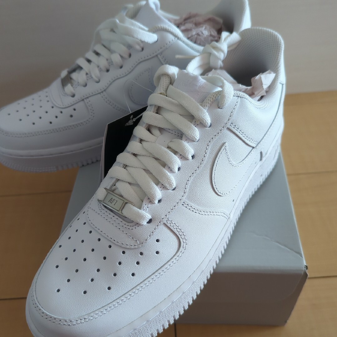 再出品　ナイキ　エアフォース1　'07  NIKE　Air Force1CW2288-111原産地