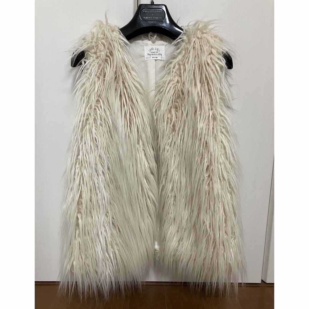 ZARA KIDS - ZARA ザラ ファーベスト girlの通販 by Api's shop ZARA KIDS - ZARA ザラ ファーベスト girlの通販 by Api's shop