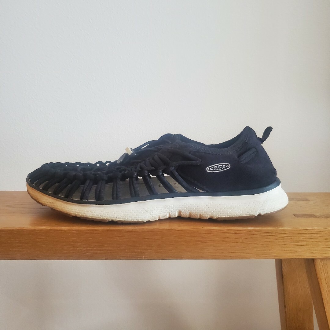 KEEN(キーン)のKEEN UNEEK02★27.5センチ BLACK メンズの靴/シューズ(スニーカー)の商品写真