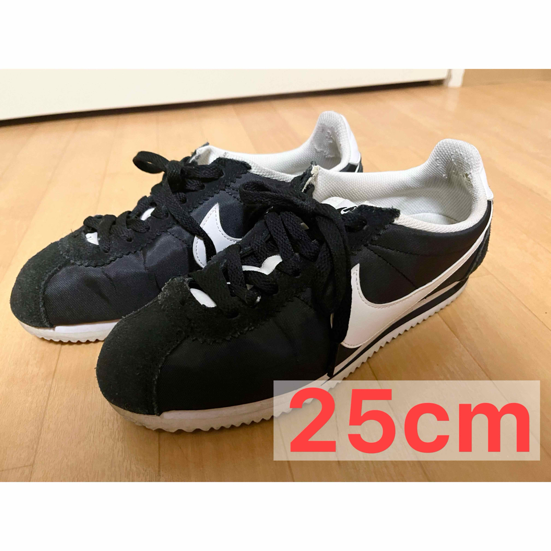 NIKE(ナイキ)のNIKE コルテッツ　25cm 黒　スニーカー レディースの靴/シューズ(スニーカー)の商品写真