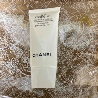 シャネル(CHANEL)のCHANEL シャネル　UV エサンシエル　コンプリート(化粧下地)