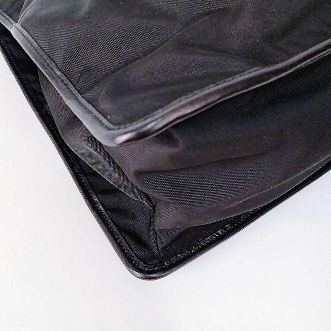 Gucci(グッチ)の美品　グッチ　GUCCI　ビジネス　ハンドバッグ　ブラック　ナイロン　大容量 レディースのバッグ(トートバッグ)の商品写真