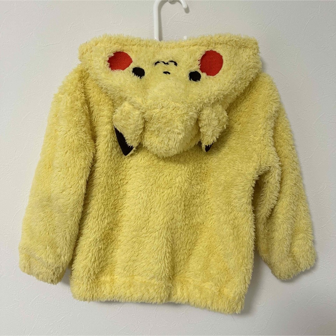 ポケモン(ポケモン)のmonpoke モンポケ ピカチュウ パーカー モコモコ 90 キッズ/ベビー/マタニティのキッズ服男の子用(90cm~)(ジャケット/上着)の商品写真