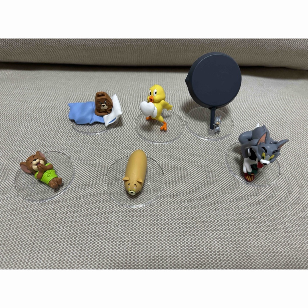 トムとジェリー happyくじ フィギュア エンタメ/ホビーのおもちゃ/ぬいぐるみ(キャラクターグッズ)の商品写真