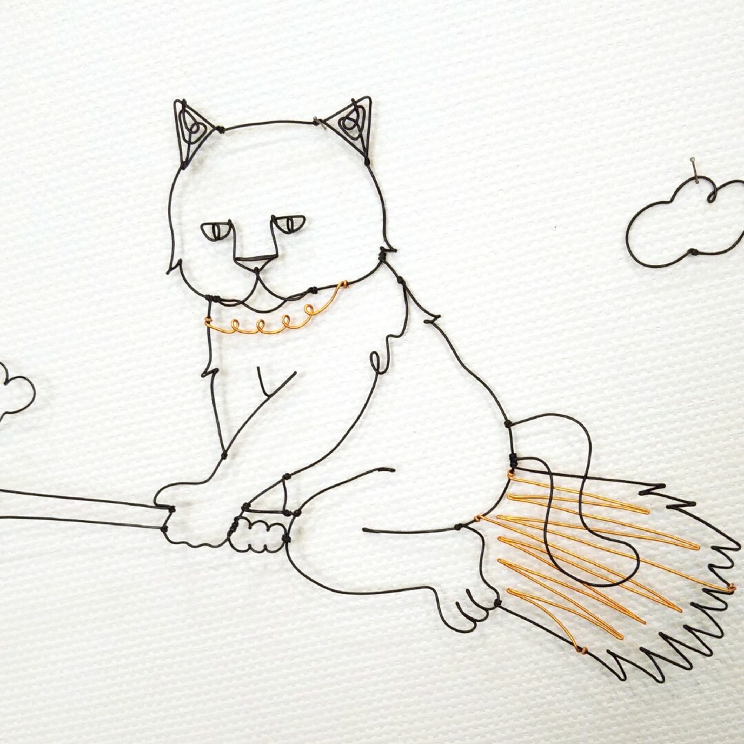 箒に乗る猫のワイヤーアート♪まるで壁を飛んでいるみたい その他のペット用品(猫)の商品写真