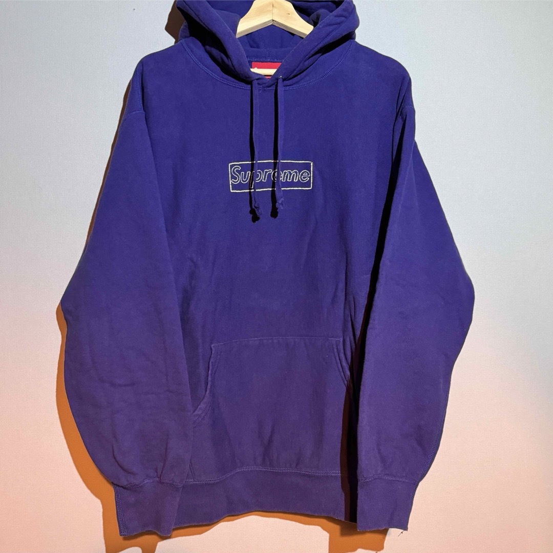 57センチ袖丈SUPREME シュプリーム KAWS Chalk Logo Hooded