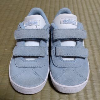 アディダス(adidas)の子供靴　adidas(スニーカー)