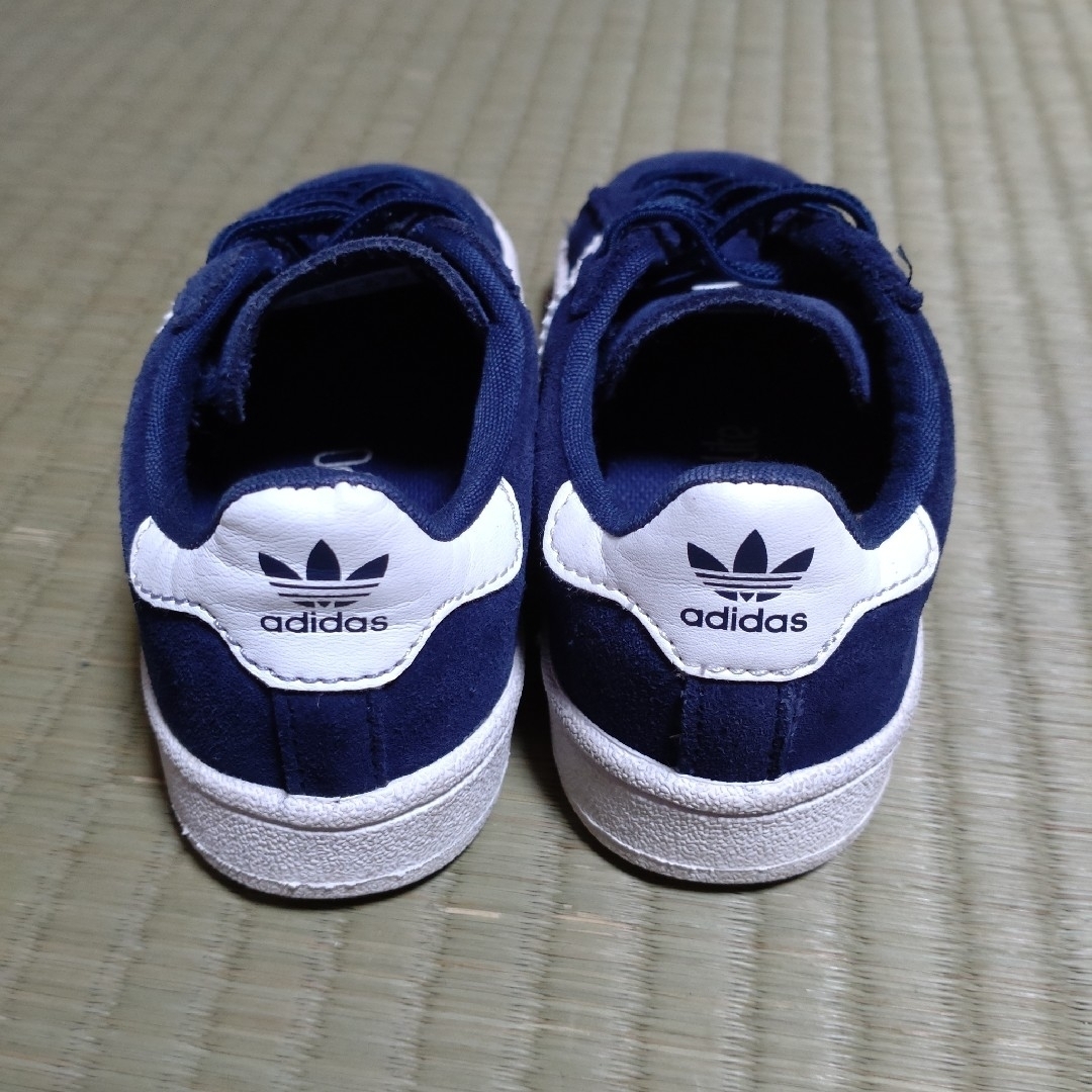 Originals（adidas）(オリジナルス)の子供靴　adidas キッズ/ベビー/マタニティのキッズ靴/シューズ(15cm~)(スニーカー)の商品写真