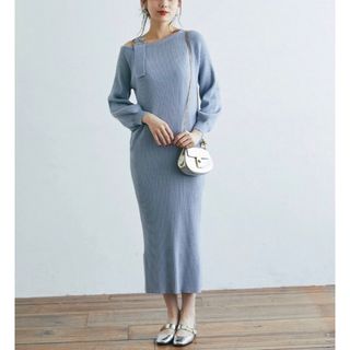 トッコクローゼット(TOCCO closet)の【新品】トッコ クローゼットショルダーベルテッドバルーンスリーブワンピースブルー(ロングワンピース/マキシワンピース)