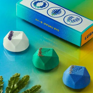 ラッシュ(LUSH)の【未使用】LUSH ラッシュ　バスボム　セット(入浴剤/バスソルト)