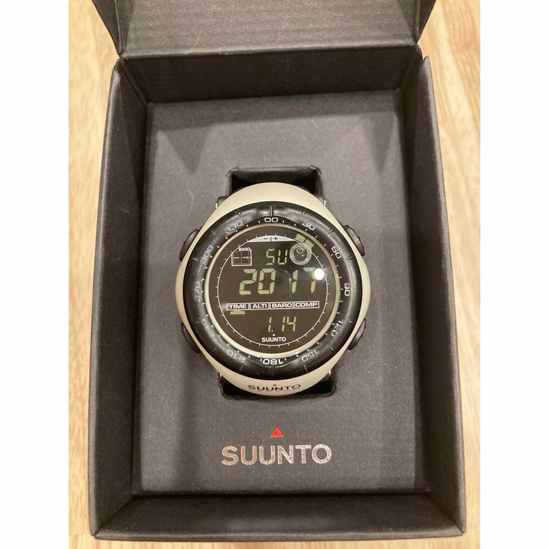 SUUNTO(スント)のSUUNTO VECTOR カーキ スント ベクター コア レガッタ コア メンズの時計(腕時計(デジタル))の商品写真