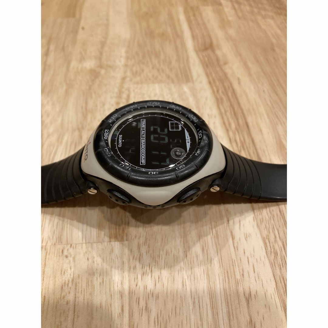 SUUNTO(スント)のSUUNTO VECTOR カーキ スント ベクター コア レガッタ コア メンズの時計(腕時計(デジタル))の商品写真