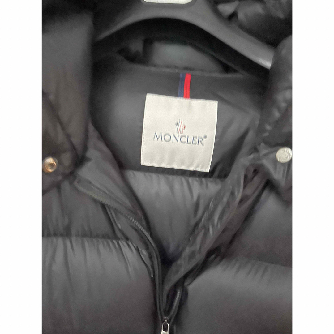 MONCLER(モンクレール)のモンクレール　ダウンコート　ブラック レディースのジャケット/アウター(ダウンコート)の商品写真