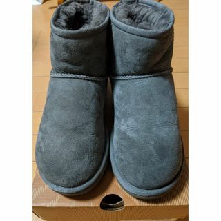 UGG - SALE極美品❗️UGG ムートン サンダル ブラック S/N 1107953 の