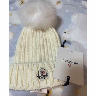 モンクレール(MONCLER)のモンクレール　ニット帽　未使用品  ホワイト(ニット帽/ビーニー)