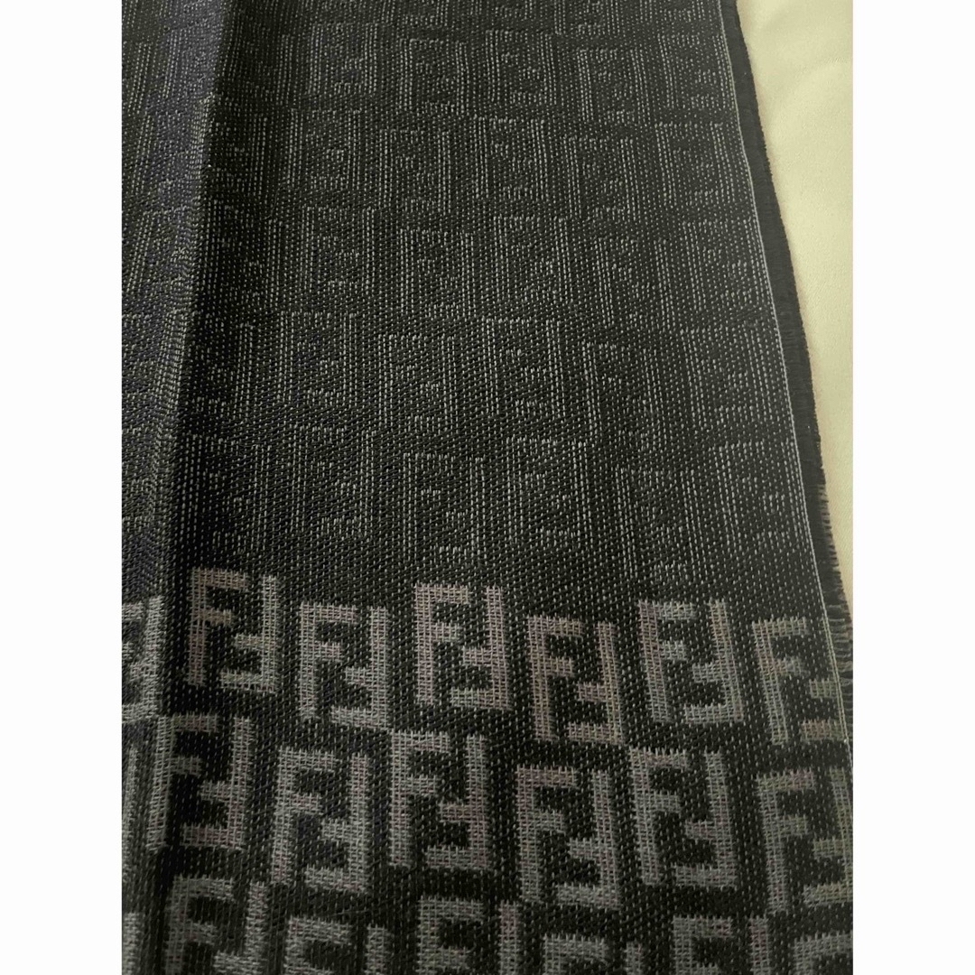 FENDI フェンディ ズッカ柄 マフラー 2点セット グレー系&ブラウン系 FENDI フェンディ ズッカ柄 マフラー 2点セット グレー系&ブラウン系