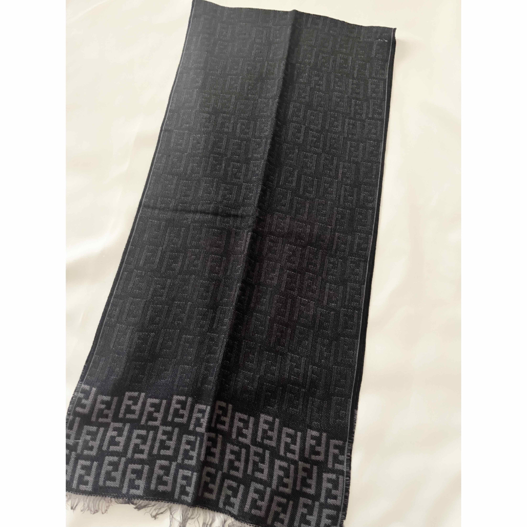 FENDI フェンディ ズッカ柄 マフラー 2点セット グレー系&ブラウン系 FENDI フェンディ ズッカ柄 マフラー 2点セット グレー系&ブラウン系