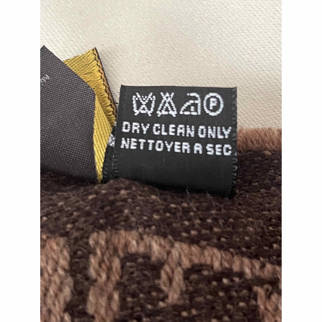 FENDI フェンディ ズッカ柄 マフラー 2点セット グレー系&ブラウン系 FENDI フェンディ ズッカ柄 マフラー 2点セット グレー系&ブラウン系