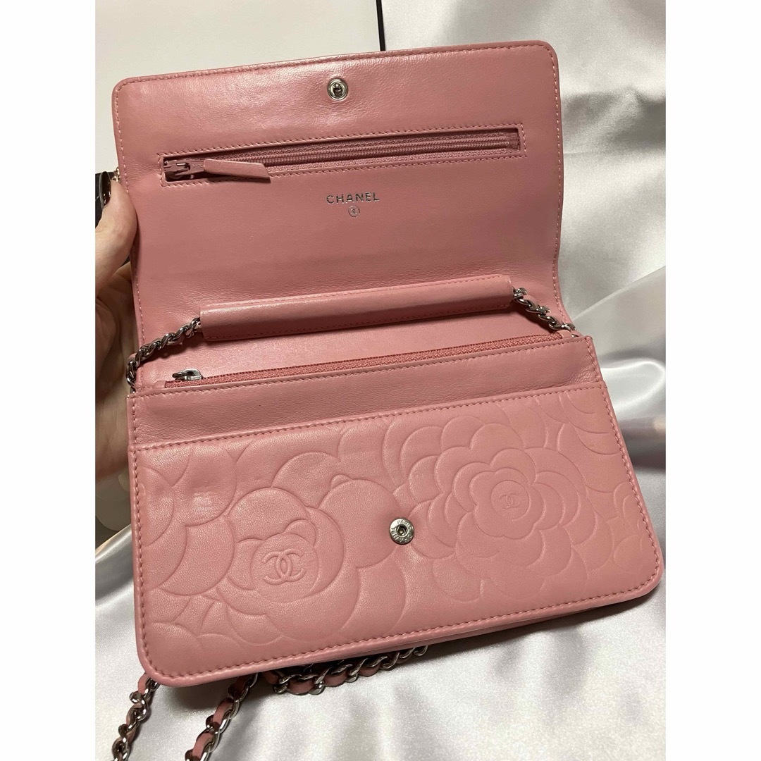 CHANEL シャネル チェーンウォレット カメリア ピンク 人気 CHANEL シャネル チェーンウォレット カメリア ピンク 人気