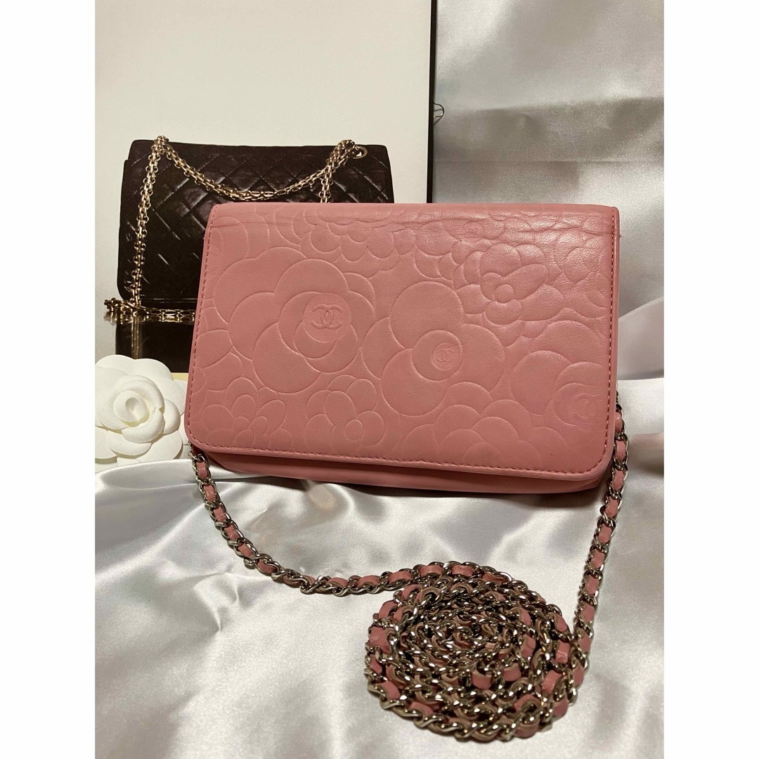 CHANEL シャネル チェーンウォレット カメリア ピンク 人気 CHANEL シャネル チェーンウォレット カメリア ピンク 人気