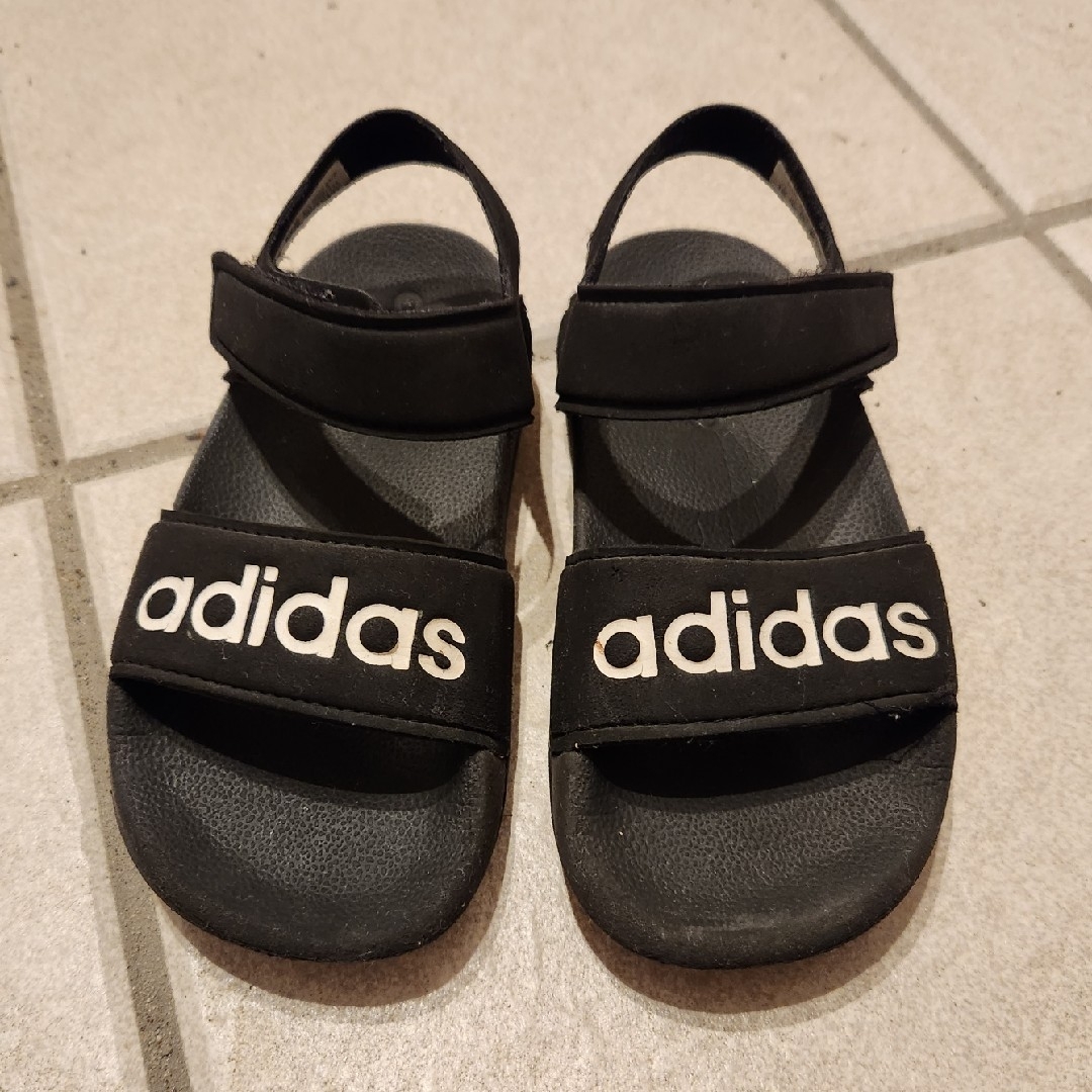 adidas(アディダス)のサンダル(18.0cm)(adidas) キッズ/ベビー/マタニティのキッズ靴/シューズ(15cm~)(サンダル)の商品写真