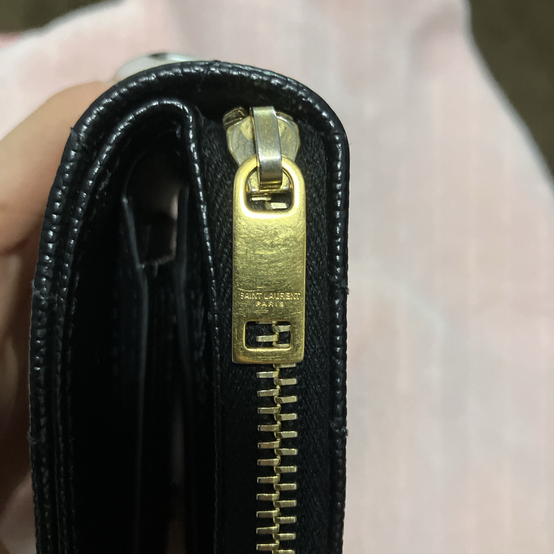 Saint Laurent(サンローラン)のysl 財布　２つ折り　黒　サンローラン レディースのファッション小物(財布)の商品写真