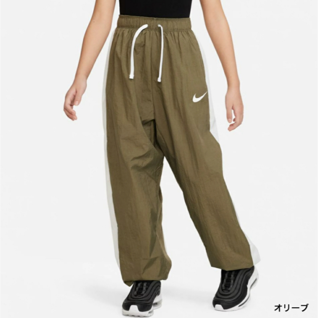 NIKE(ナイキ)のタイムセール！NIKE スポーツウェア ジュニア ウーブン パンツ オリーブ メンズのパンツ(ワークパンツ/カーゴパンツ)の商品写真