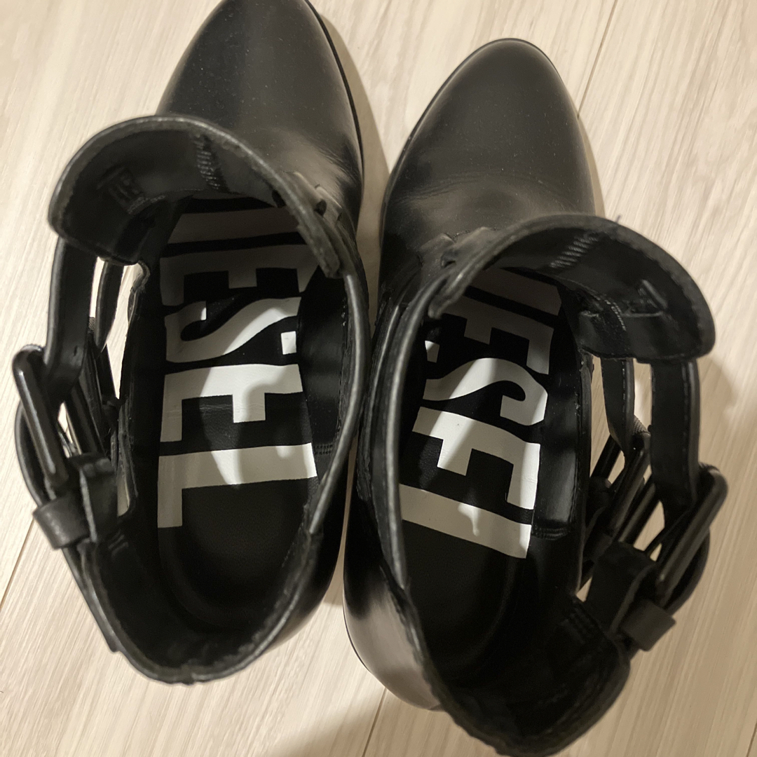 DIESEL(ディーゼル)のDIESELショートブーツ　36(箱付き) レディースの靴/シューズ(ブーツ)の商品写真