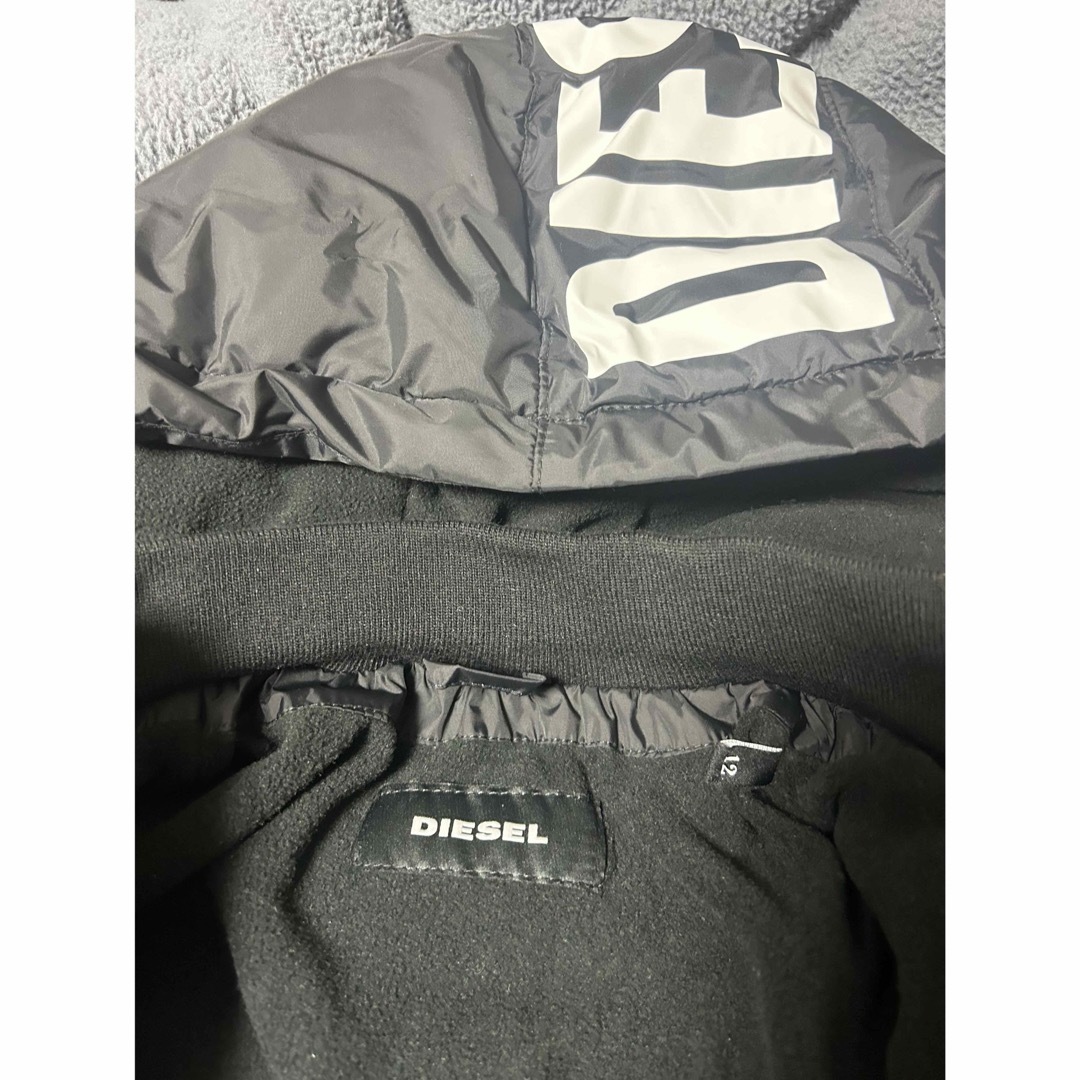 DIESEL(ディーゼル)の再値下げ　DIESEL キッズ　ダウン　美品　黒　black キッズ/ベビー/マタニティのキッズ服男の子用(90cm~)(コート)の商品写真