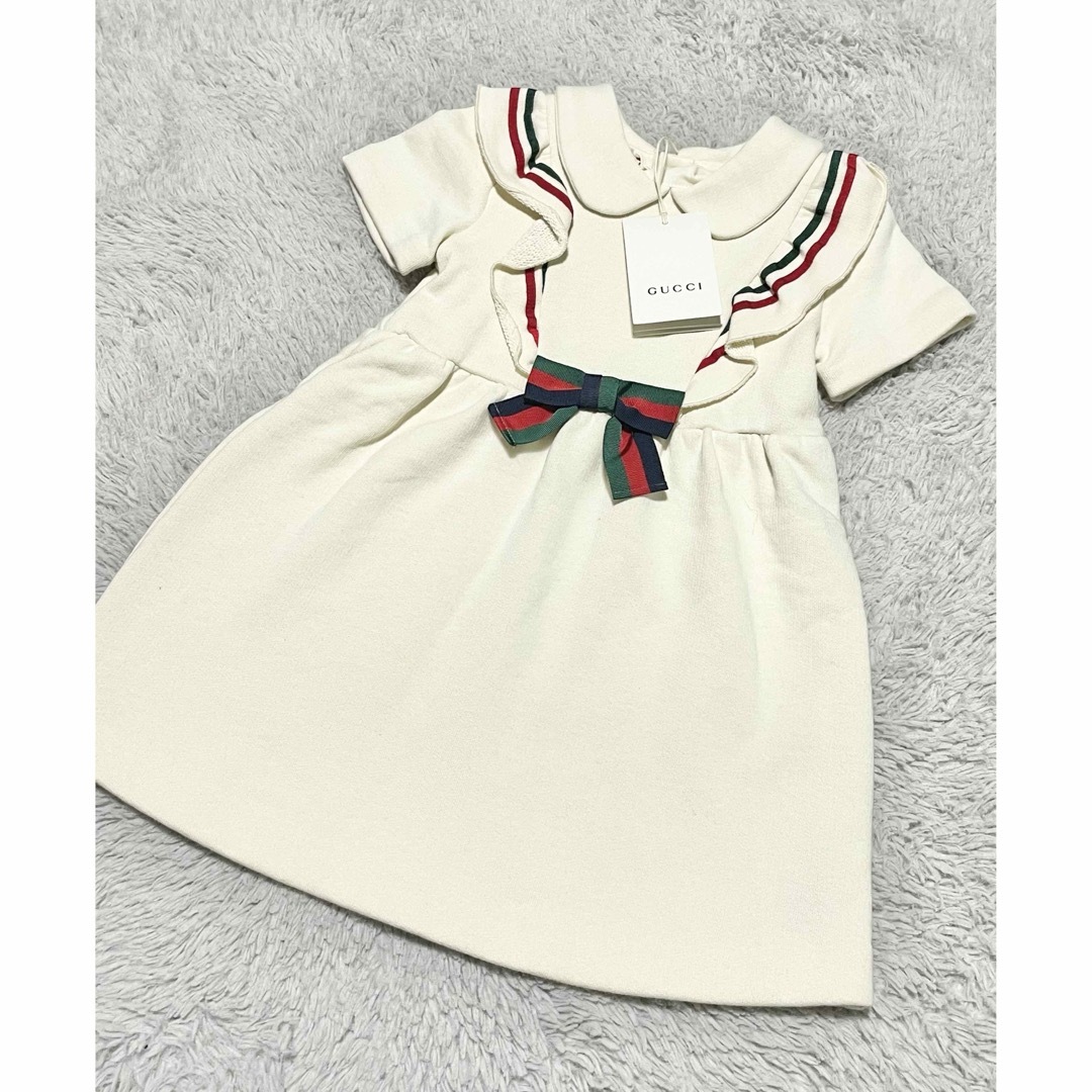 Gucci(グッチ)の【新品】GUCCI リボンコットンドレス kids キッズ/ベビー/マタニティのキッズ服女の子用(90cm~)(ワンピース)の商品写真