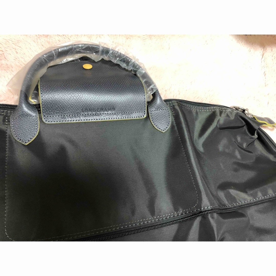 LONGCHAMP(ロンシャン)の【新品】ロンシャン ル・プリアージュボストン男女兼用   ガンメタル レディースのバッグ(ボストンバッグ)の商品写真