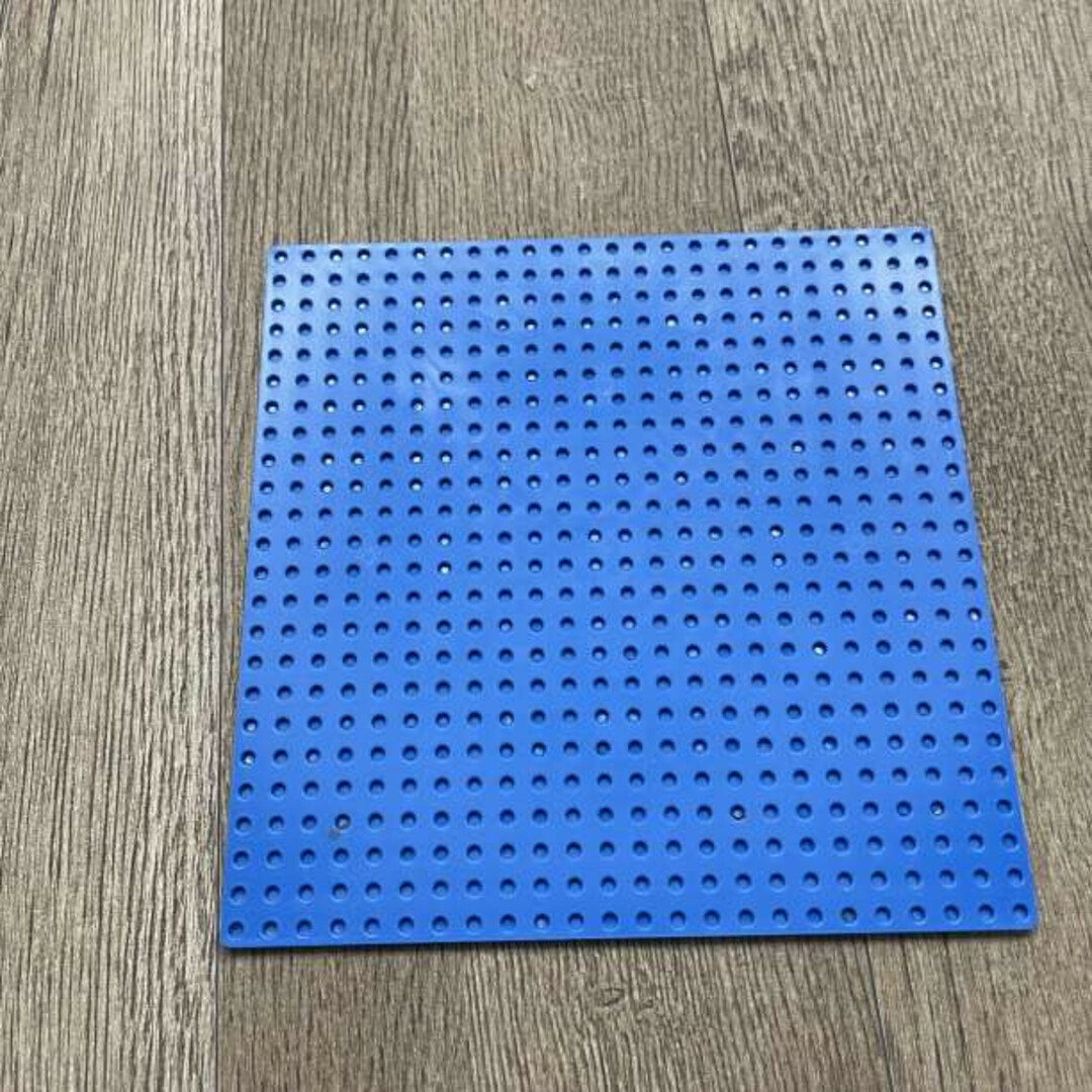 LEGO 基礎板 ブルー 互換品 24×24 基盤 レゴ エンタメ/ホビーのおもちゃ/ぬいぐるみ(模型/プラモデル)の商品写真