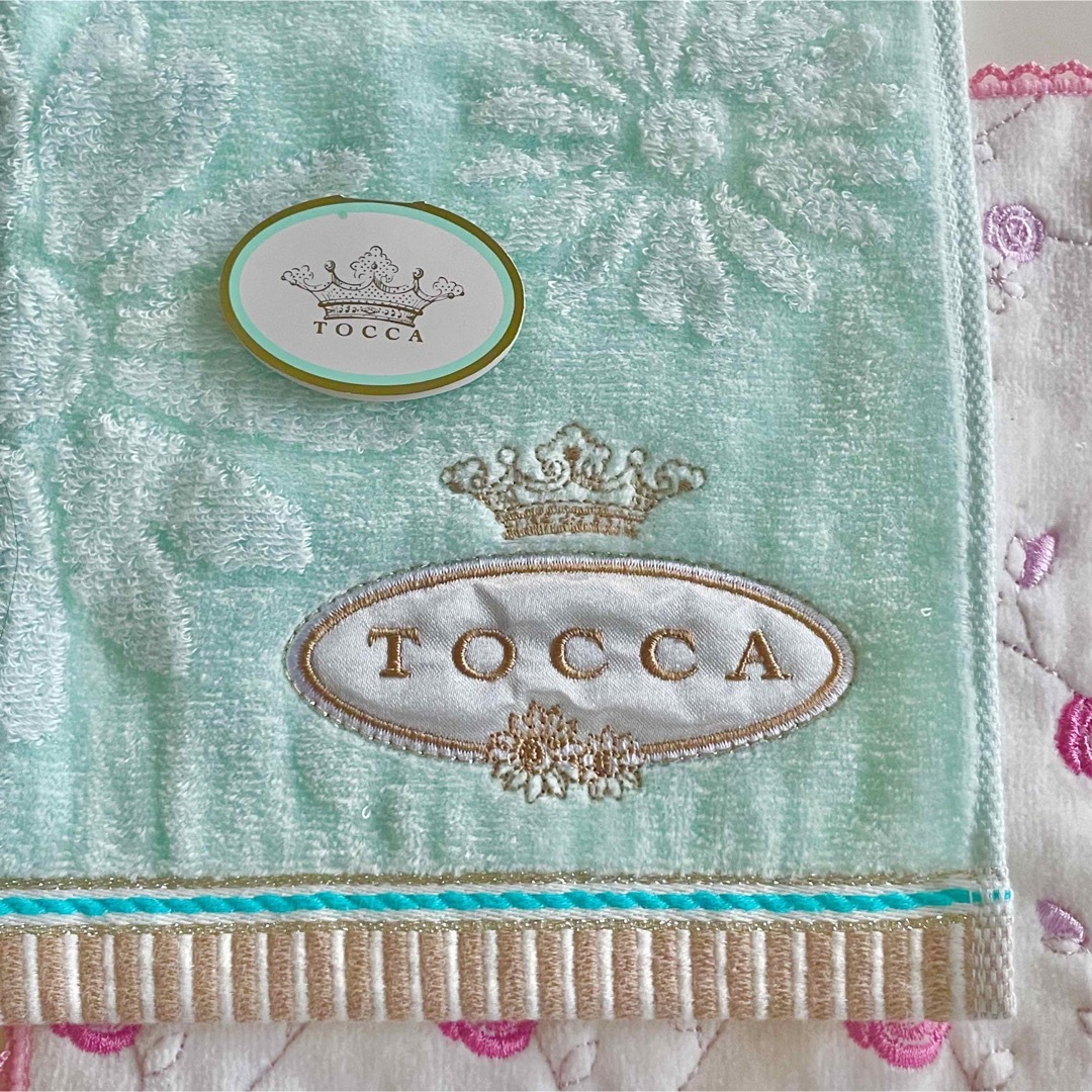 TOCCA(トッカ)のタグ付き！新品未使用品 TOCCA トッカrenoma タオルハンカチ 2枚 レディースのファッション小物(ハンカチ)の商品写真